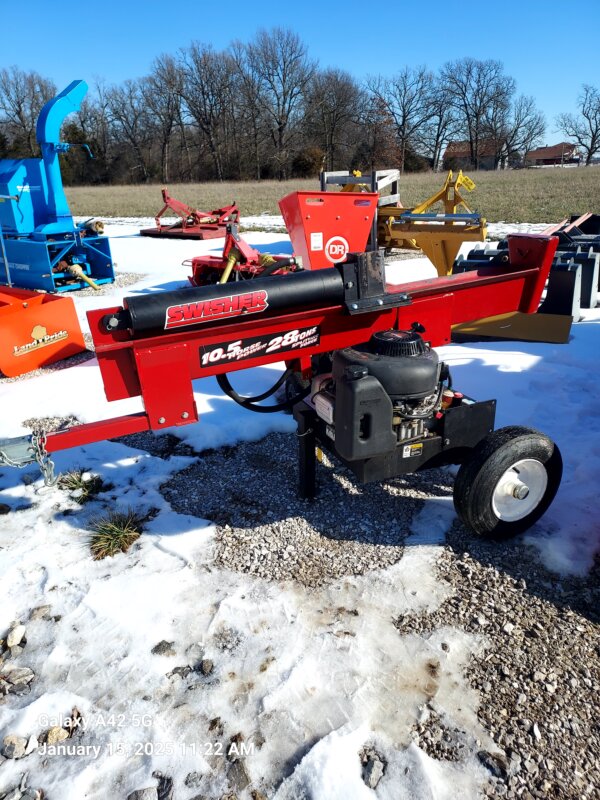 Swisher 28 Ton Log Splitter